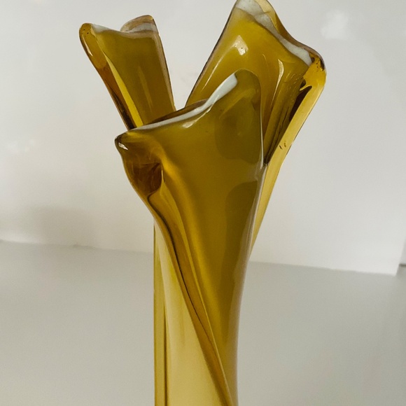 VINTAGE MCM BUTTERSCOTCH STRETCH VASE ITALIAN HANDBLOWN GLASS THICK SWUNG GLASS - Picture 4 of 11